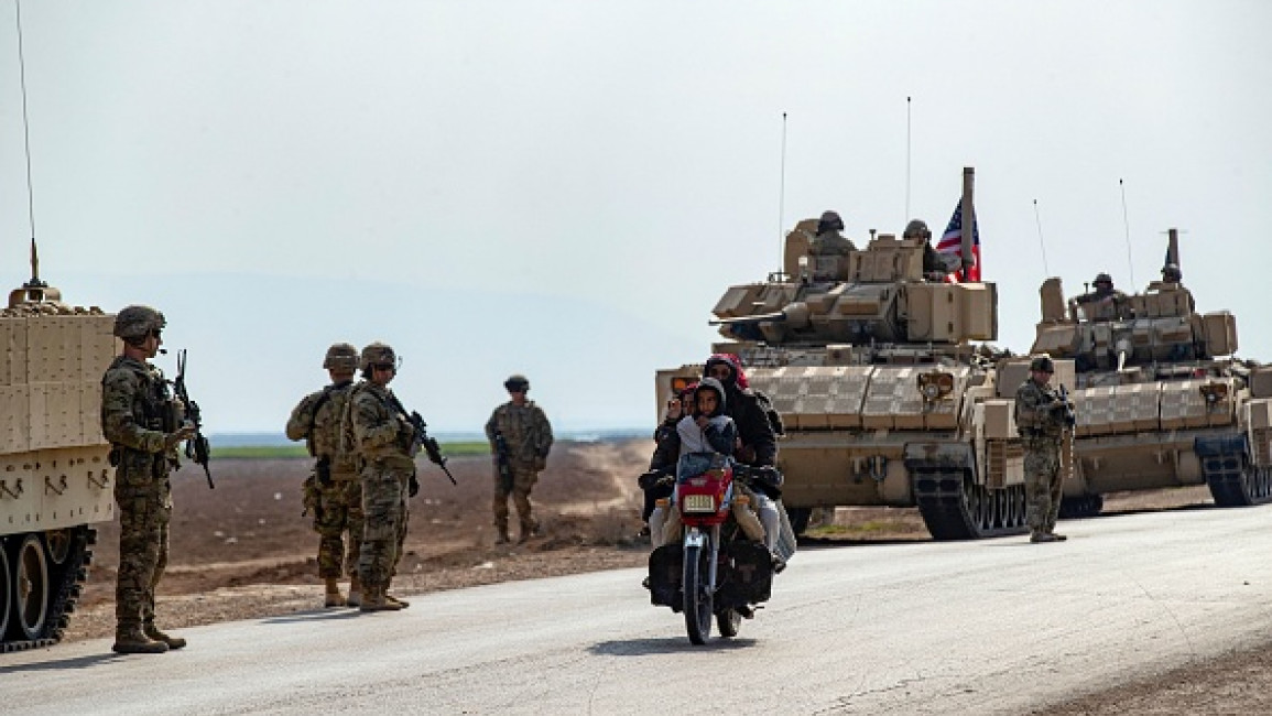 Koalisi Global Anti-Islamic State Pimpinan AS Bangun Pangkalan Militer Baru Di Raqqa Suriah